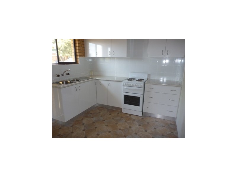 3/5 Borneo Crescent, Ashmont NSW 2650