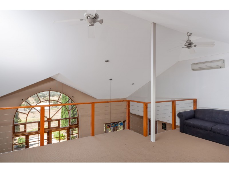 33 Kunzea Place, Springvale NSW 2650