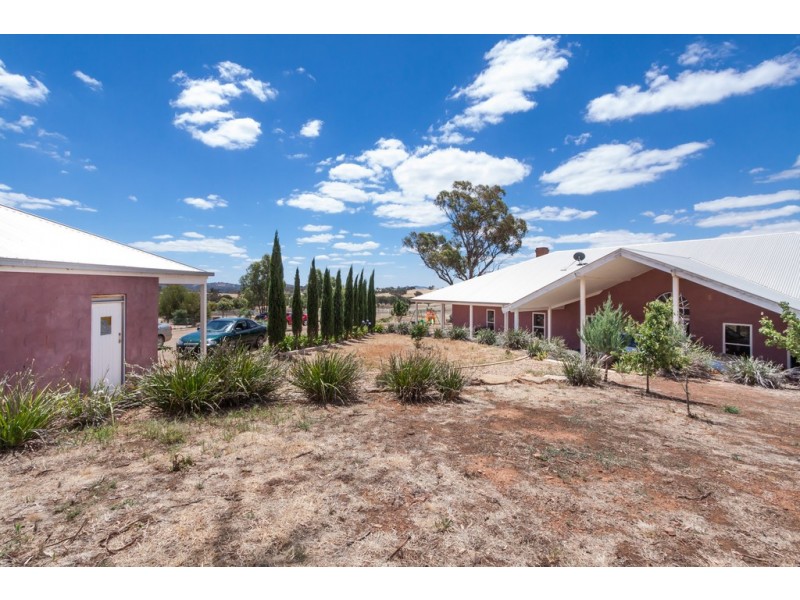 33 Kunzea Place, Springvale NSW 2650