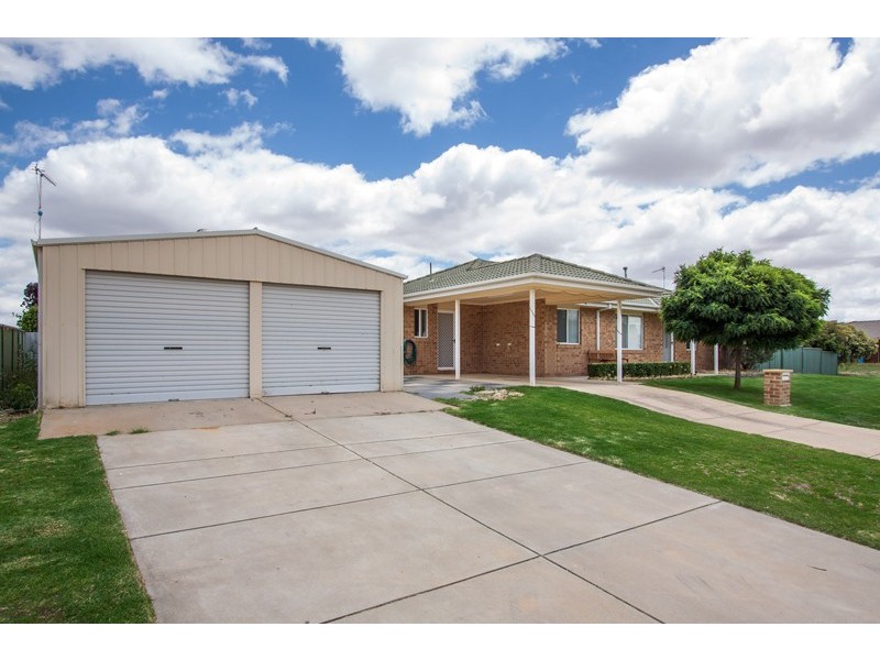 71 Eldershaw Drive, Forest Hill NSW 2651