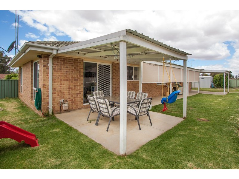 71 Eldershaw Drive, Forest Hill NSW 2651