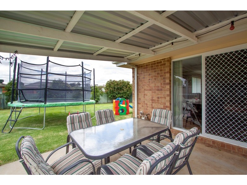 71 Eldershaw Drive, Forest Hill NSW 2651