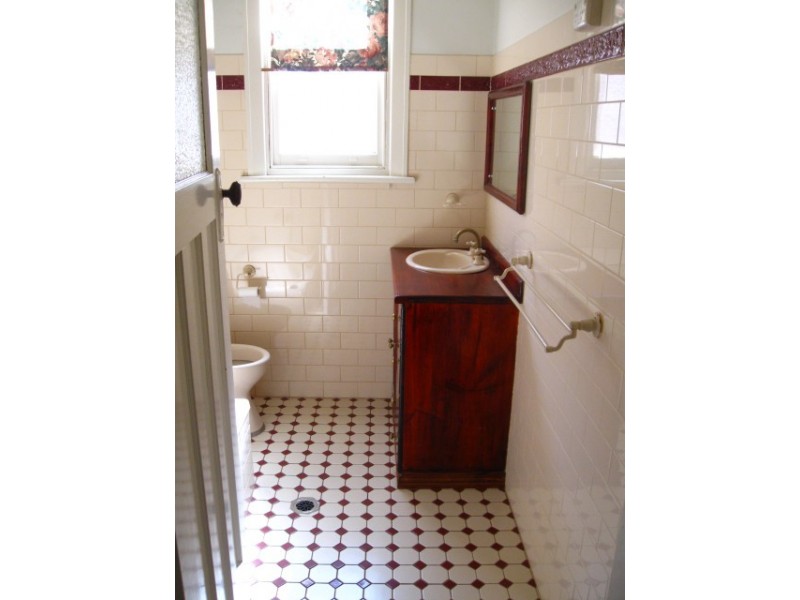 21 Brookong Avenue, Wagga Wagga NSW 2650