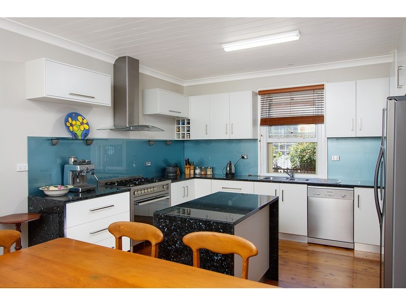 62 Best Street, Wagga Wagga NSW 2650
