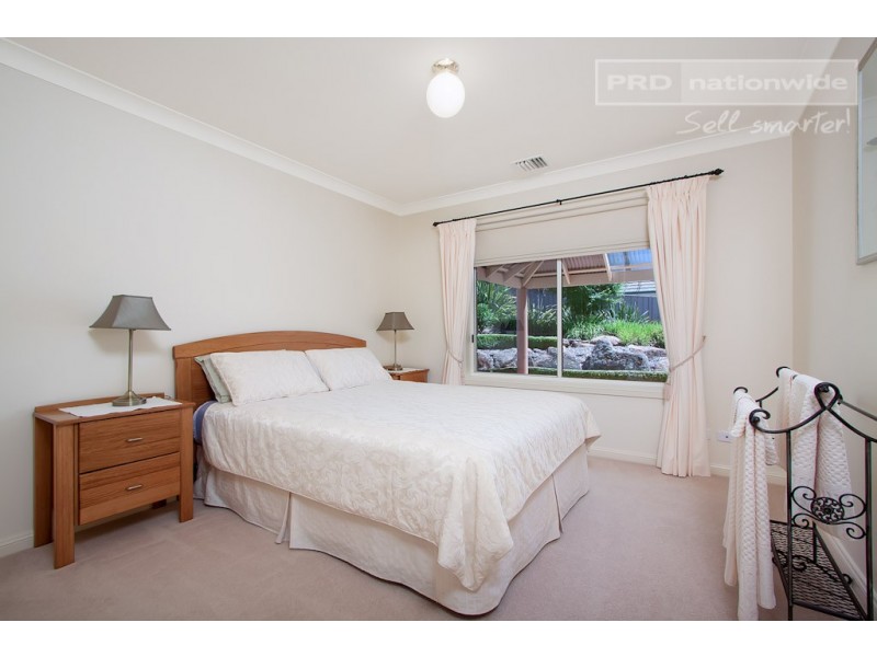 12 Selwyn Place, Tatton NSW 2650