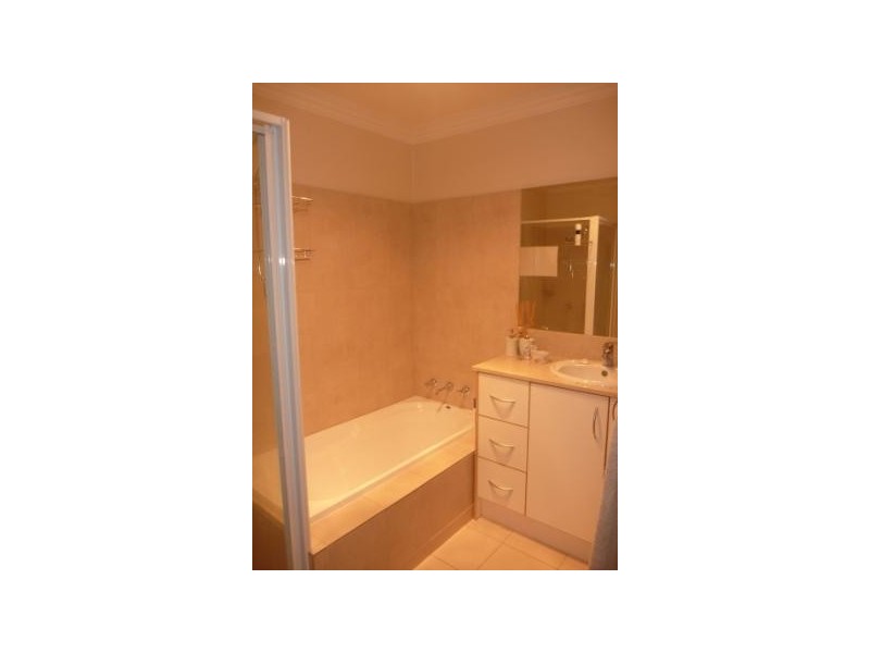 4/20 Travers Street, Wagga Wagga NSW 2650