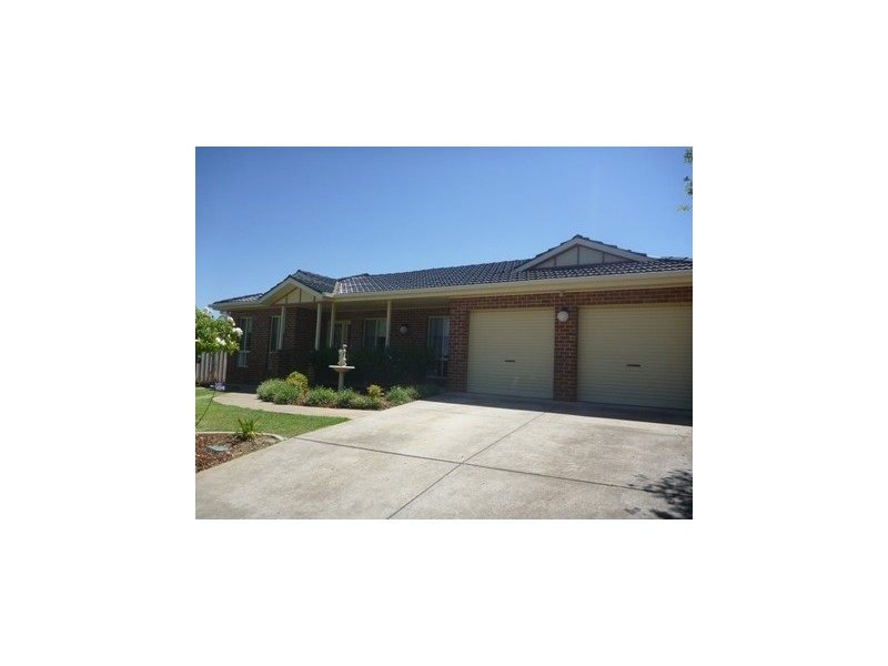 28 Kimberley Drive, Tatton NSW 2650