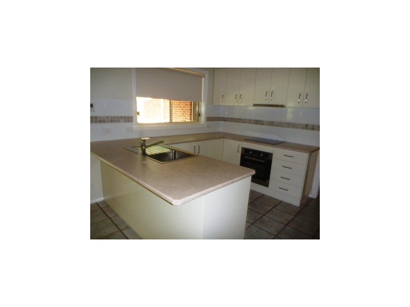 28 Kimberley Drive, Tatton NSW 2650