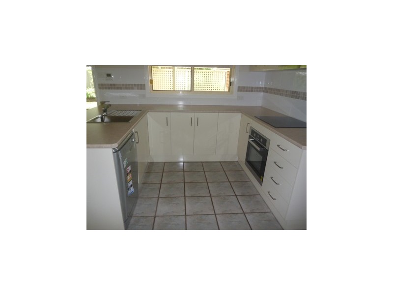 28 Kimberley Drive, Tatton NSW 2650