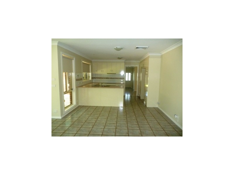 28 Kimberley Drive, Tatton NSW 2650