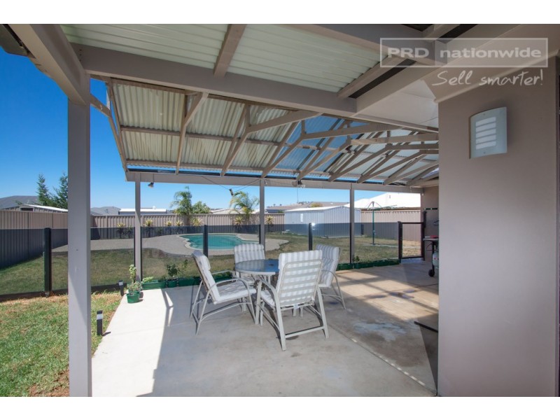 94 Mima Street, Glenfield Park NSW 2650