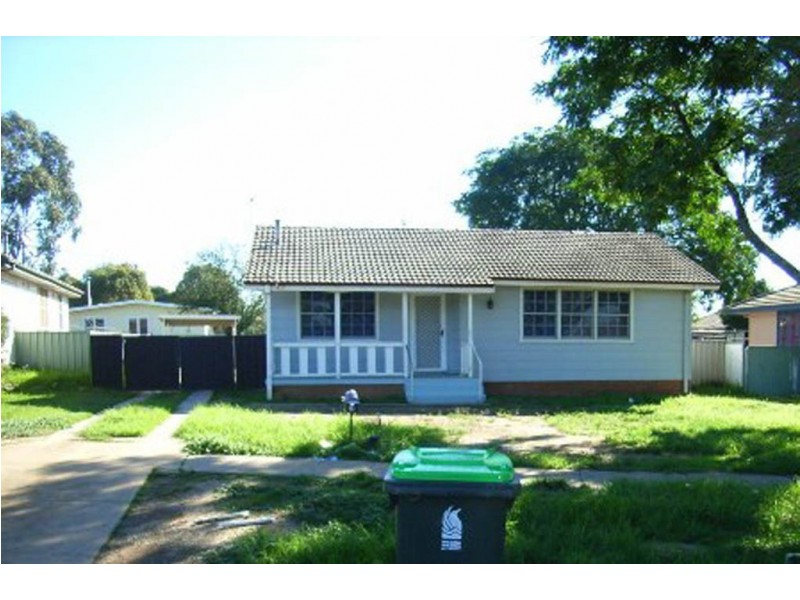 24 Sepik Road, Ashmont NSW 2650