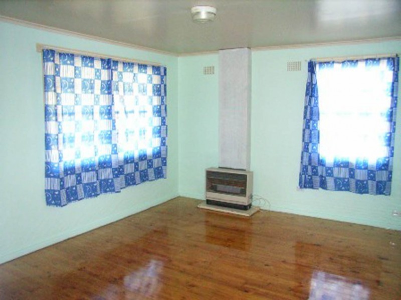 24 Sepik Road, Ashmont NSW 2650