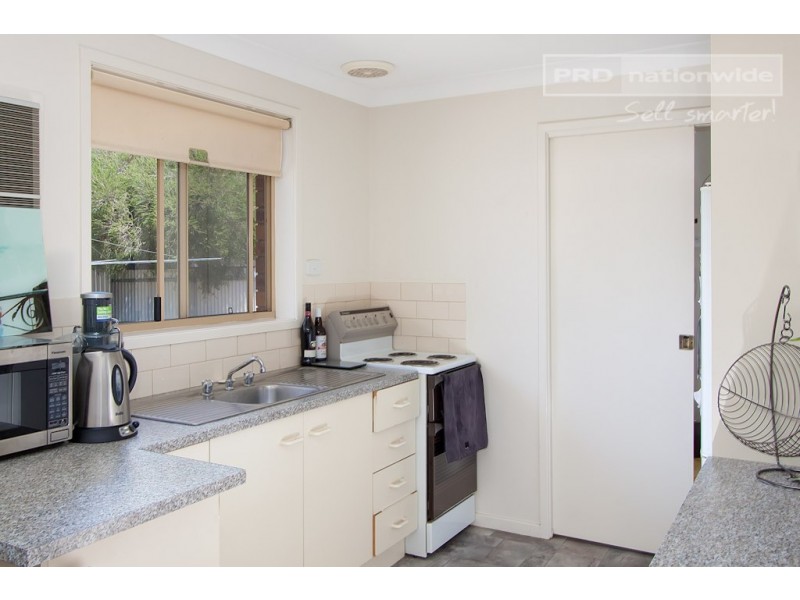 18A Gunn Drive, Estella NSW 2650