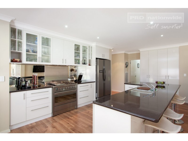 73 Atherton Crescent, Tatton NSW 2650