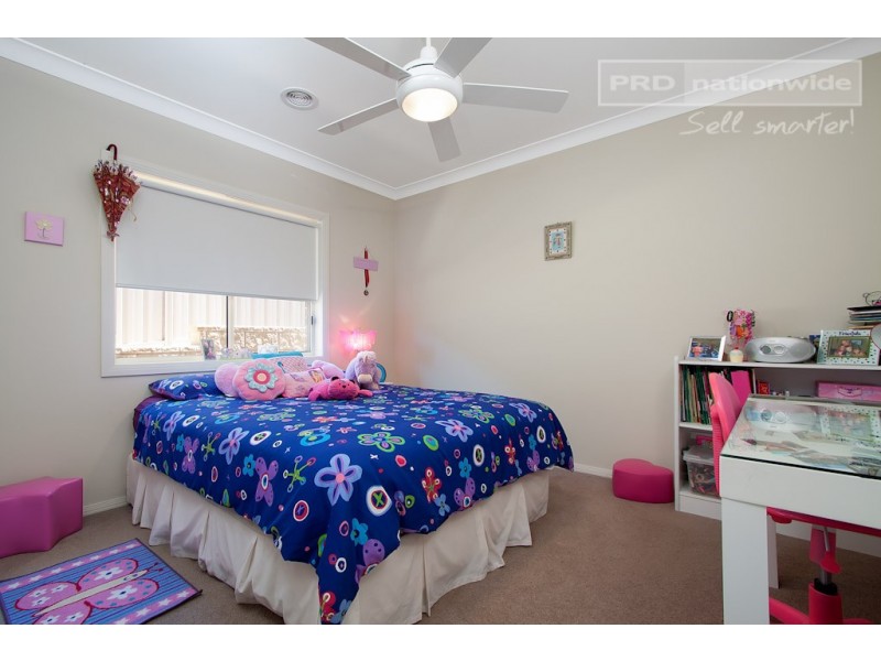 73 Atherton Crescent, Tatton NSW 2650