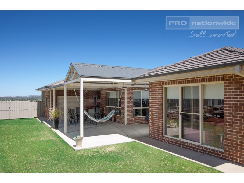 73 Atherton Crescent, Tatton NSW 2650