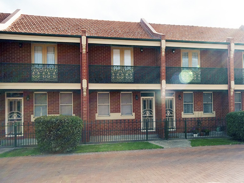 6/11-13 Crampton Street, Wagga Wagga NSW 2650