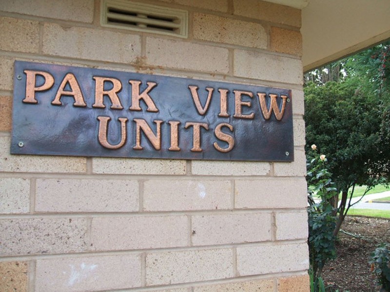 3/2 Fairbairn Crescent, Kooringal NSW 2650