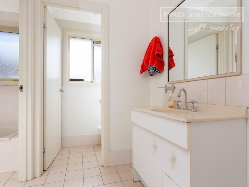 112 Undurra Drive, Glenfield Park NSW 2650