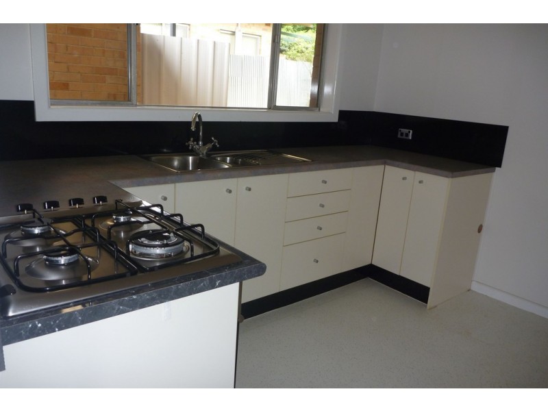 5 Cook Street, Kooringal NSW 2650