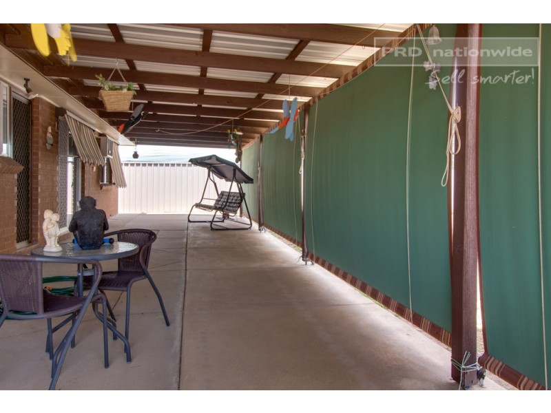 4 Goborra Street, Glenfield Park NSW 2650