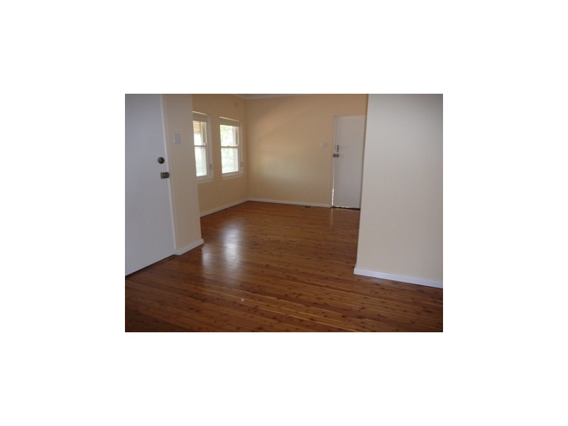 99 Macleay Street, Turvey Park NSW 2650
