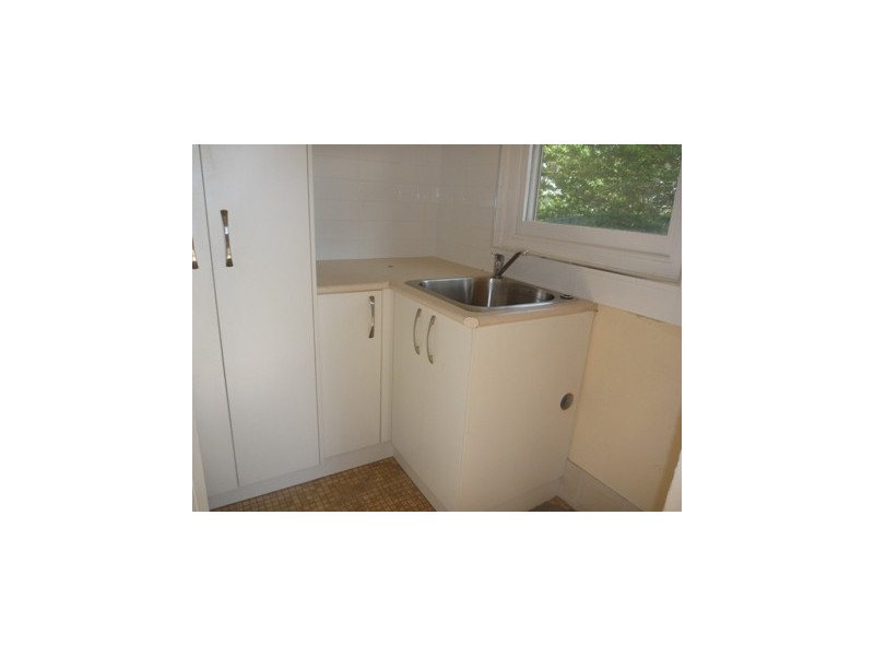 99 Macleay Street, Turvey Park NSW 2650
