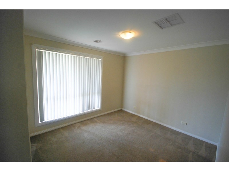 1/6 Kimberley Drive, Tatton NSW 2650