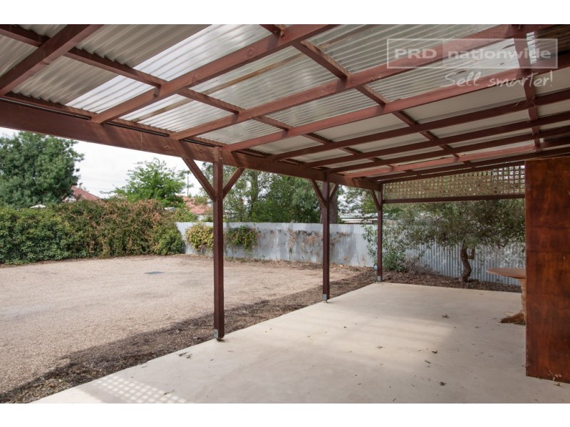 32 Meurant Avenue, Wagga Wagga NSW 2650