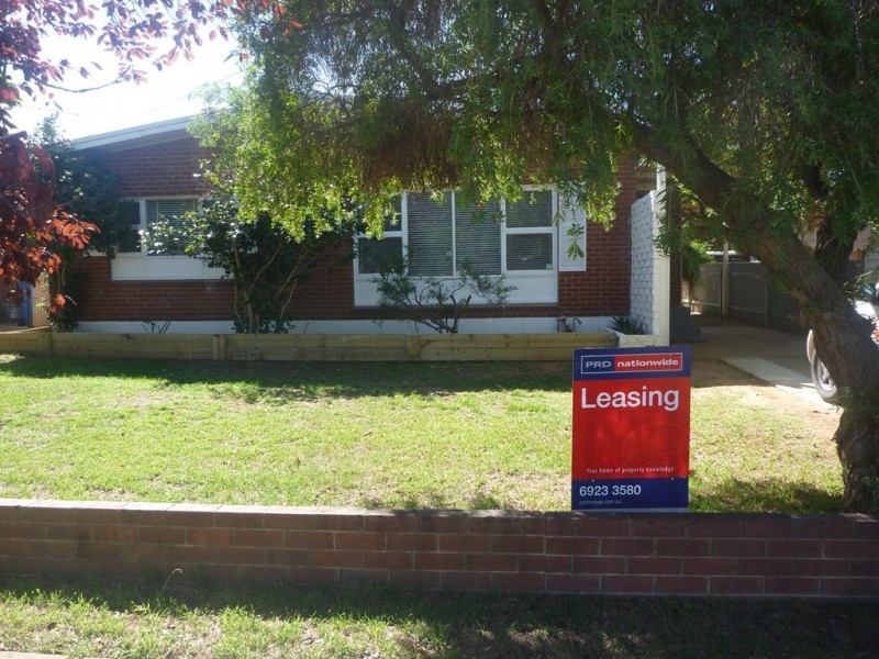 71 Tichborne Crescent, Kooringal NSW 2650