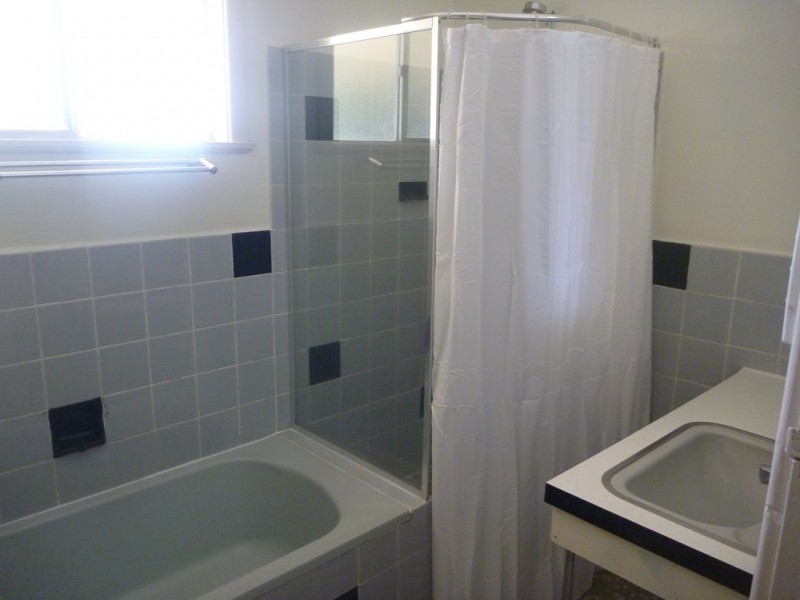 71 Tichborne Crescent, Kooringal NSW 2650