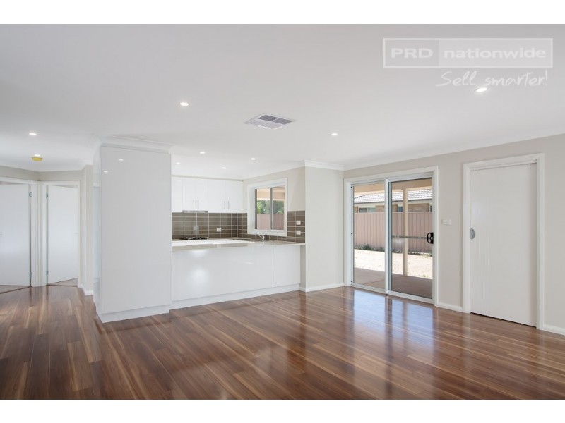 67 Messenger Avenue, Boorooma NSW 2650