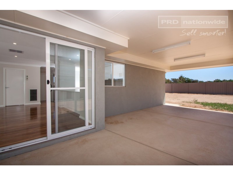 67 Messenger Avenue, Boorooma NSW 2650