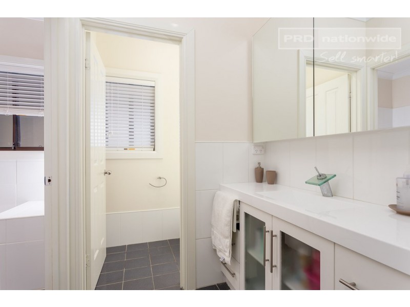 420 Hampden Avenue, Cartwrights Hill NSW 2650