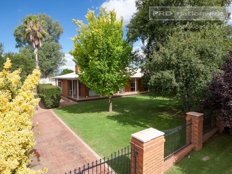1 Graham Ave, Gumly Gumly NSW 2652