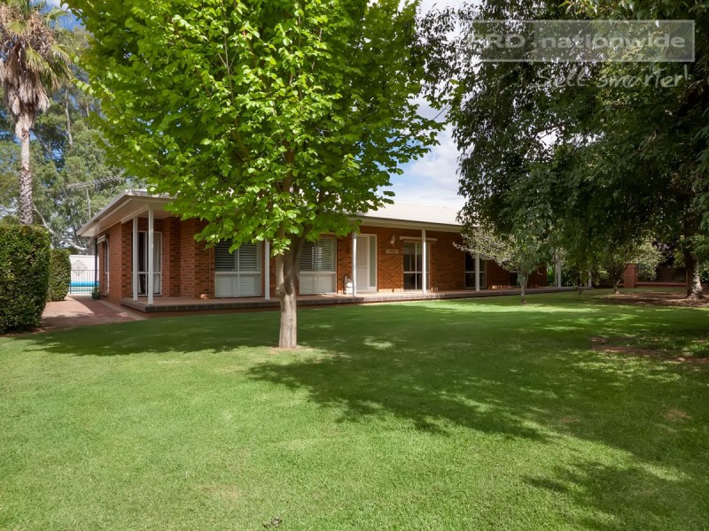 1 Graham Ave, Gumly Gumly NSW 2652