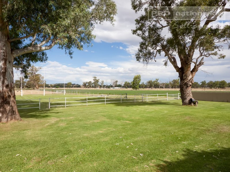 1 Graham Ave, Gumly Gumly NSW 2652
