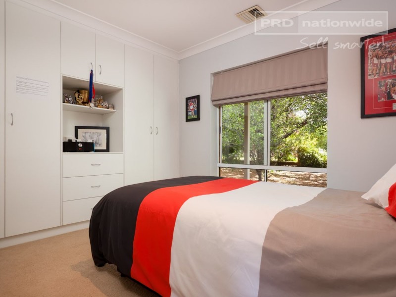 1 Graham Ave, Gumly Gumly NSW 2652