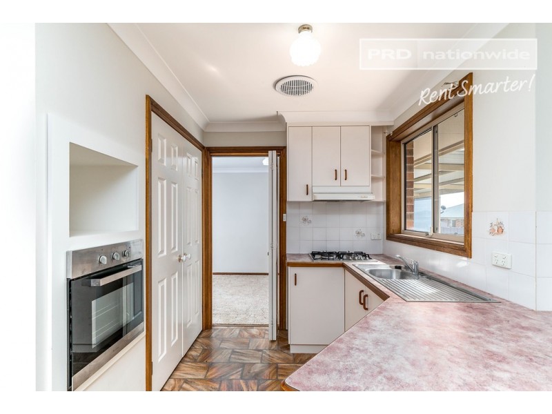 12 Otama Street, Glenfield Park NSW 2650