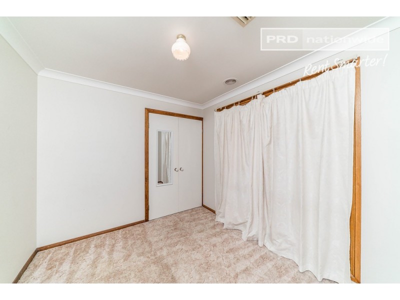 12 Otama Street, Glenfield Park NSW 2650
