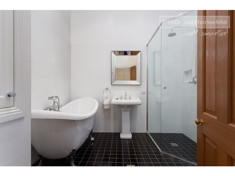 38 Trail Street, Wagga Wagga NSW 2650