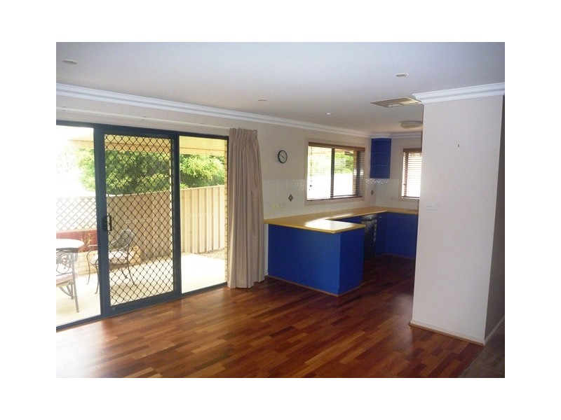 2/1 Post Place, Wagga Wagga NSW 2650