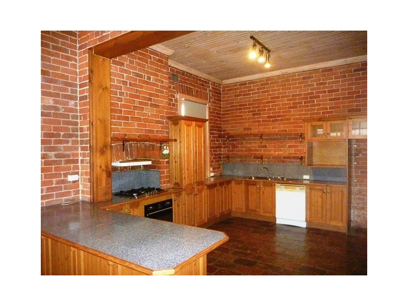 37 Shaw Street, Wagga Wagga NSW 2650