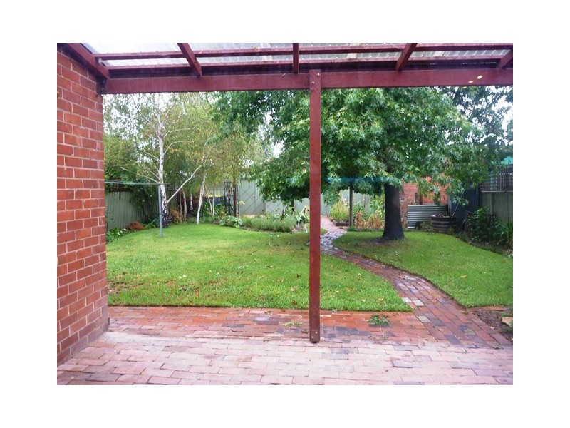 37 Shaw Street, Wagga Wagga NSW 2650