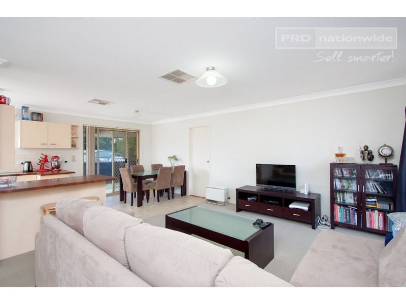 1/35 Doman Street, Estella NSW 2650