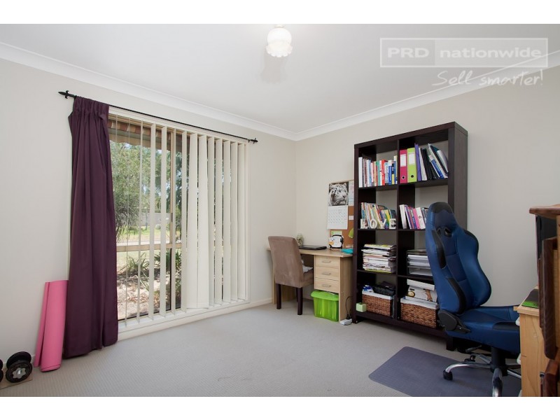 1/35 Doman Street, Estella NSW 2650