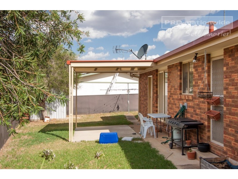 1/35 Doman Street, Estella NSW 2650