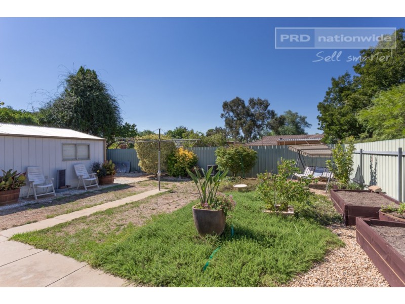 64 Jasmin Crescent, Lake Albert NSW 2650