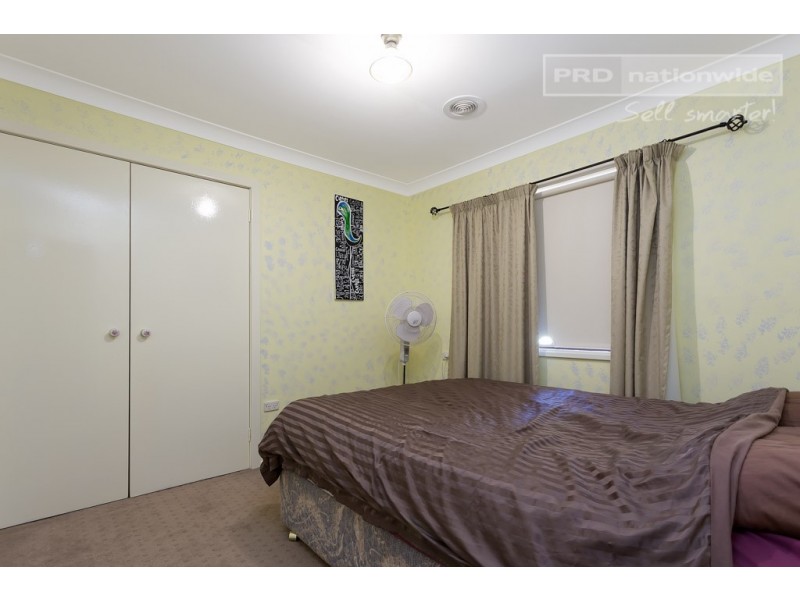 64 Jasmin Crescent, Lake Albert NSW 2650